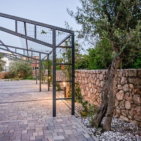 Apartment Flori With Sea View مالينسكا المظهر الخارجي الصورة