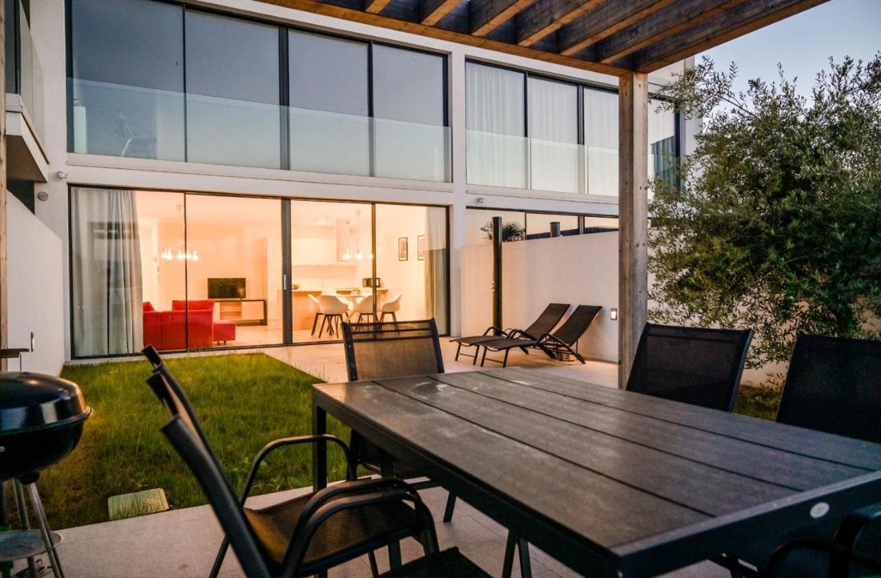 Apartment Flori With Sea View مالينسكا المظهر الخارجي الصورة